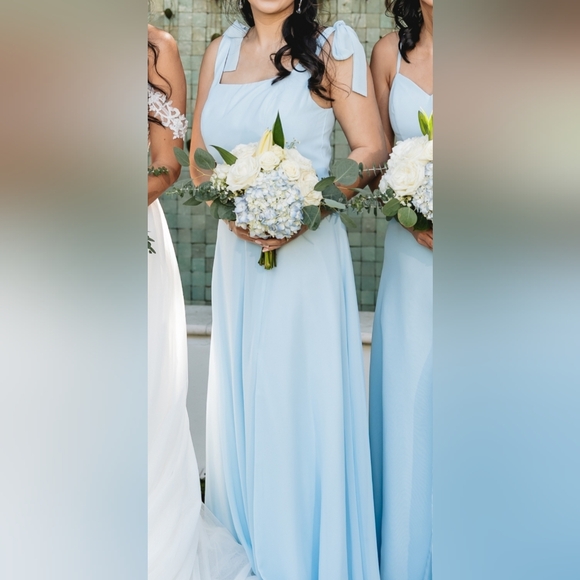 Sky Blue Dress Size 8 - Picture 3 of 4